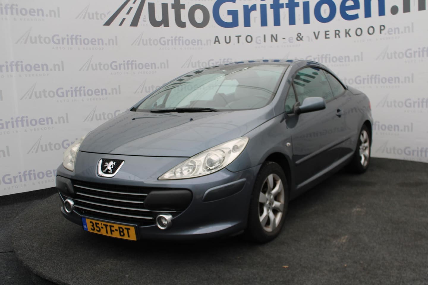 Peugeot 307 CC - 2.0-16V Oxygo nette cabrio met leer - AutoWereld.nl