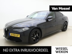 Alfa Romeo Giulia - 2.0T | automaat | Climate control | Navigatie | Half-Leder | LMV | Parkeer sensoren | Xeno