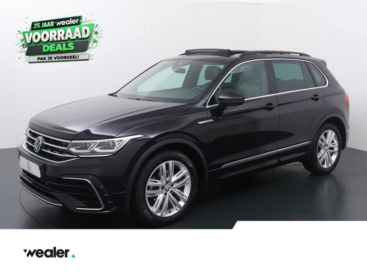 Volkswagen Tiguan - 1.5 TSI R-Line Business+ | 150 PK | Automaat | Adaptive Cruise Control | Achteruitrijcamer - AutoWereld.nl