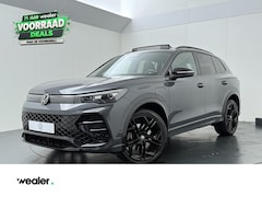 Volkswagen Tiguan - 1.5 eHybrid R-Line Edition | 272 PK | SoH 100% | Trekhaak wegklapbaar | Adaptive Cruise Co