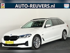 BMW 5-serie Touring - 530e xDrive Business Edition Plus Navi / Cruise / HUD / Panorama / Carplay