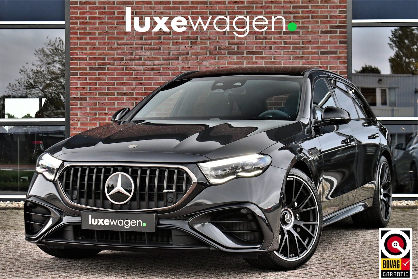 Mercedes-Benz E-klasse - AMG 53 4M+ Night Dyn+ Premium+ Massage Alc-hemel Hyper Trekh NW-144K - AutoWereld.nl