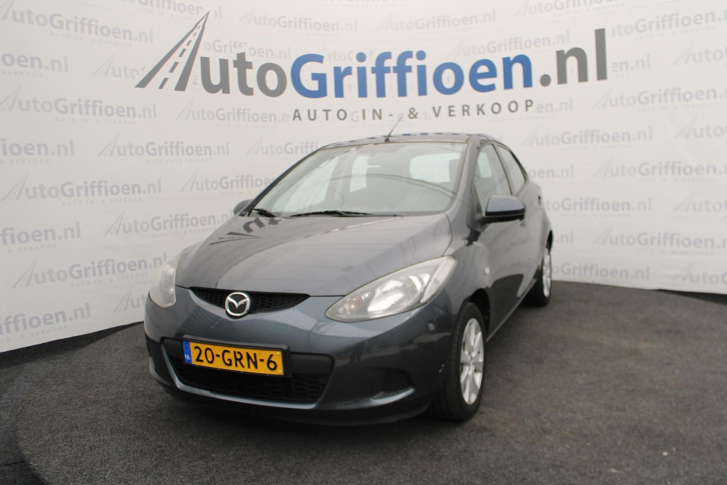 Mazda 2 - 1.3hp S-VT nette 5-deurs met groot scherm - AutoWereld.nl