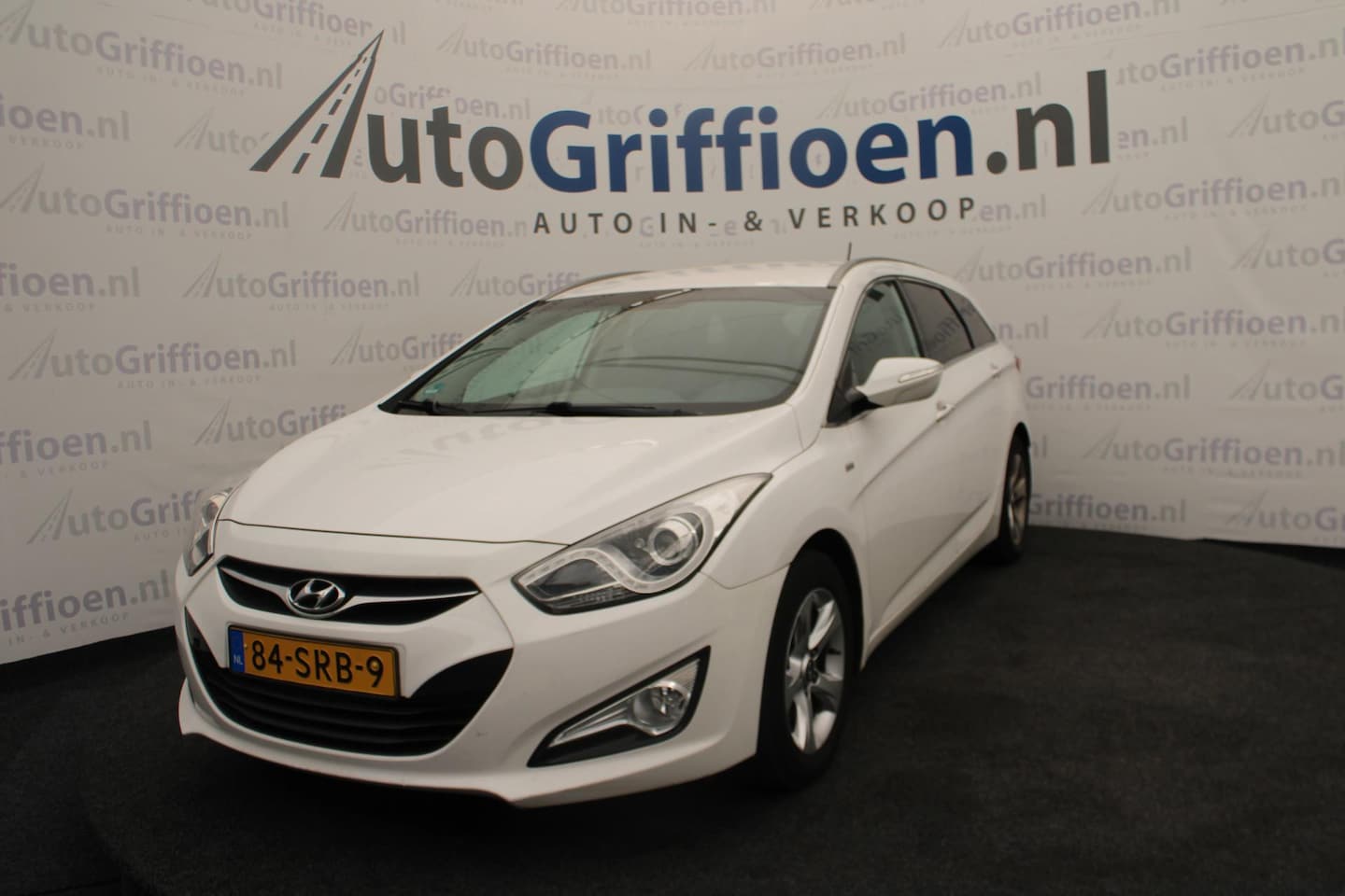 Hyundai i40 Wagon - 1.6 GDI Blue Business Edition loopt op 3-cilinders, EXPORT - AutoWereld.nl