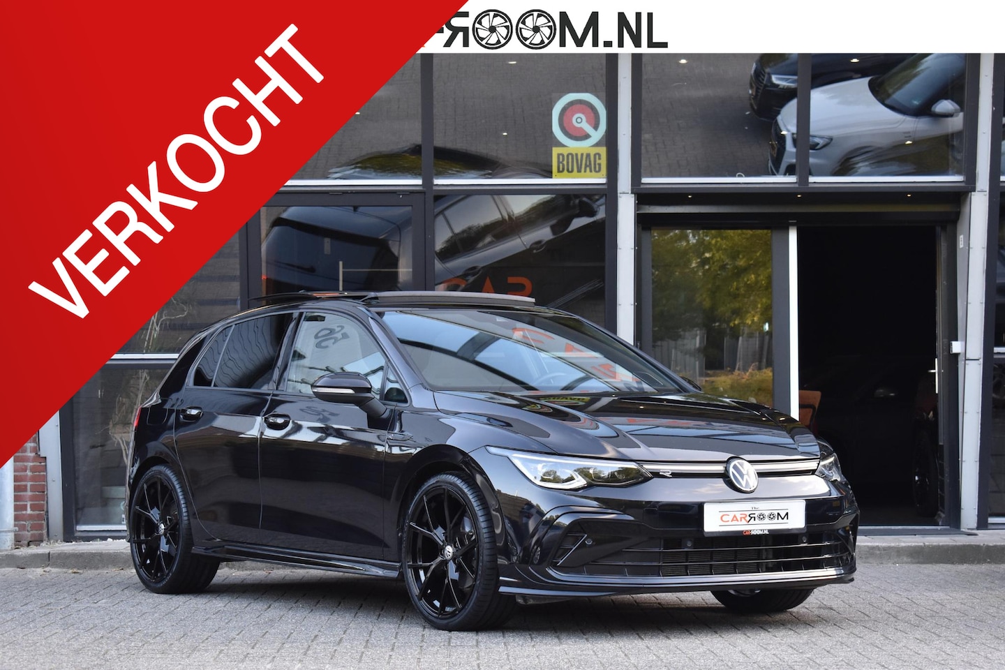 Volkswagen Golf - 1.5 eTSI R-Line Pano HUD IQ H/K Lane Keyless Camera ACC - AutoWereld.nl