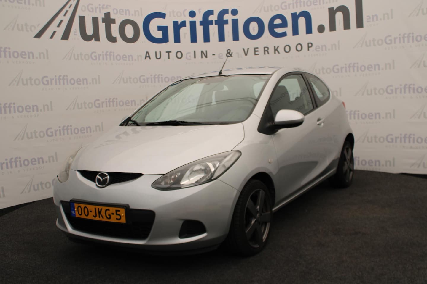 Mazda 2 - 1.3 S-VT Touring nette hatchback met airco - AutoWereld.nl