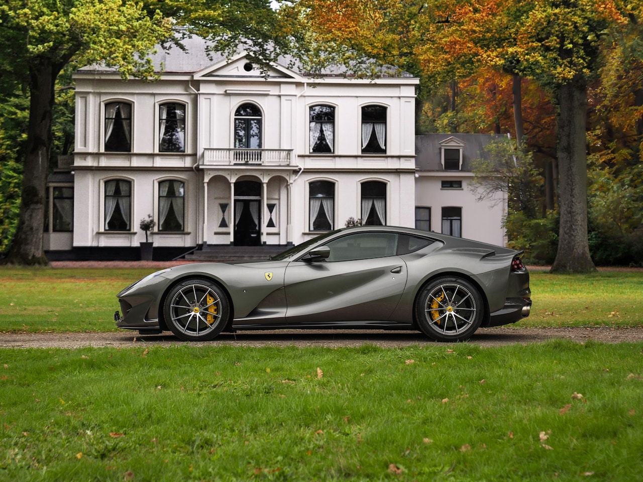 Ferrari 812 Superfast - 6.5 V12 HELE | Magnifiek! | Full carbon | Daytona seats | Historical Color - AutoWereld.nl