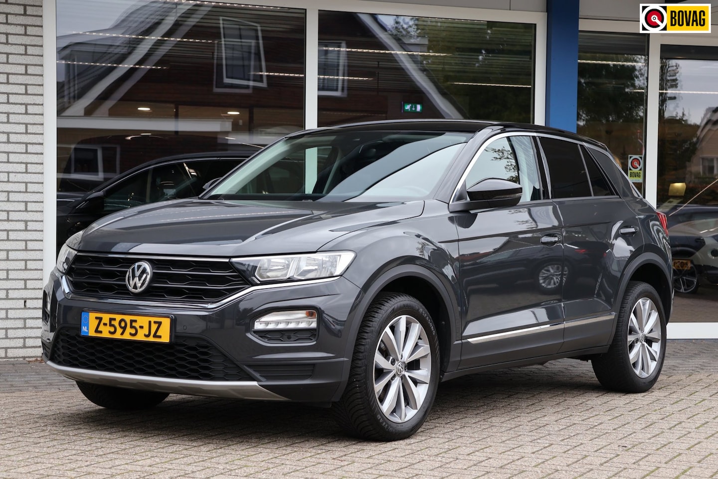 Volkswagen T-Roc - 1.0 TSI Sport Carplay Stoelverwarming - AutoWereld.nl