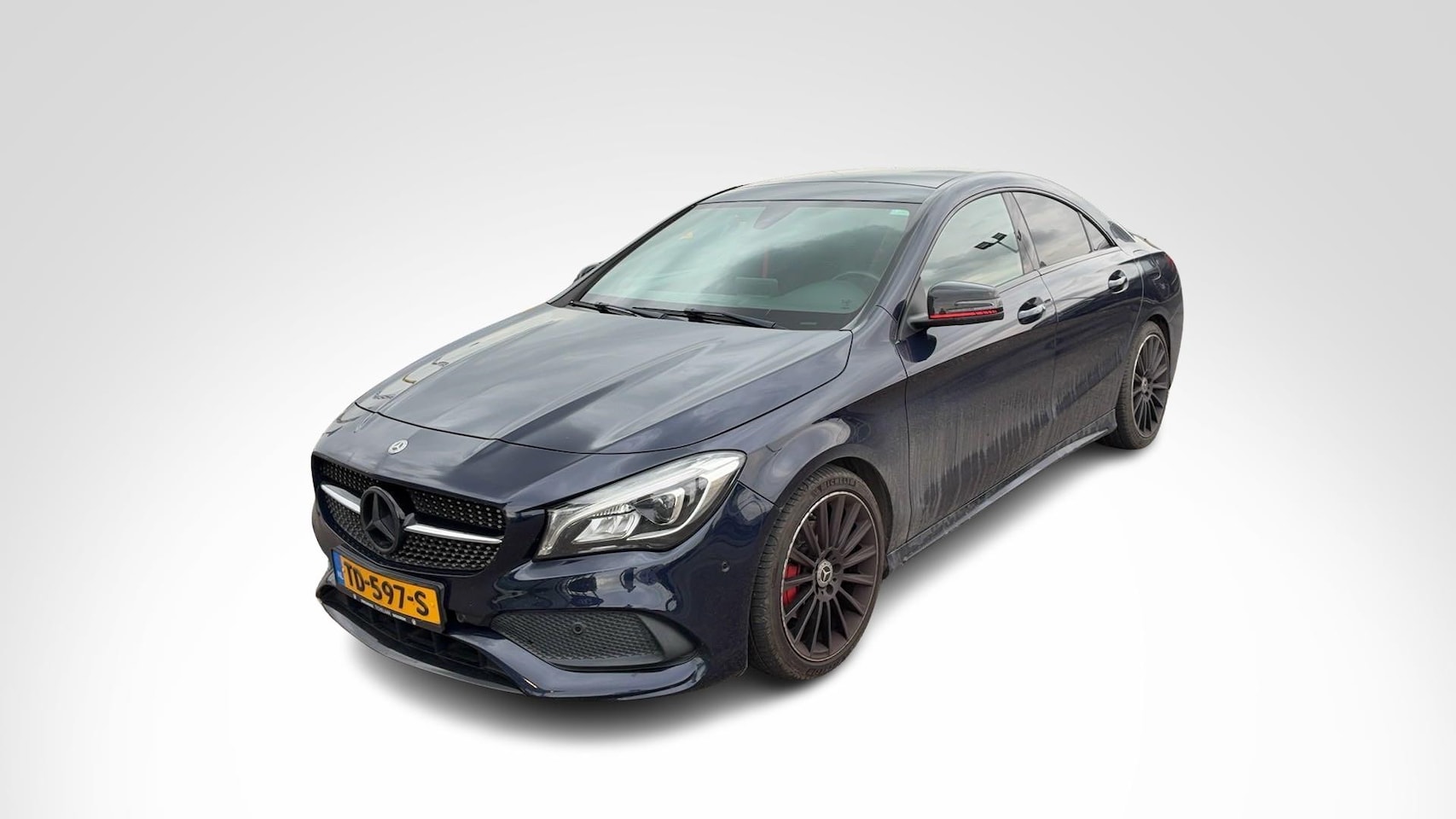 Mercedes-Benz CLA-Klasse - CLA 180 Automaat AMG Line AMG | Panoramadak | Nightpakket | Sfeerverlichting | 18" Multisp - AutoWereld.nl