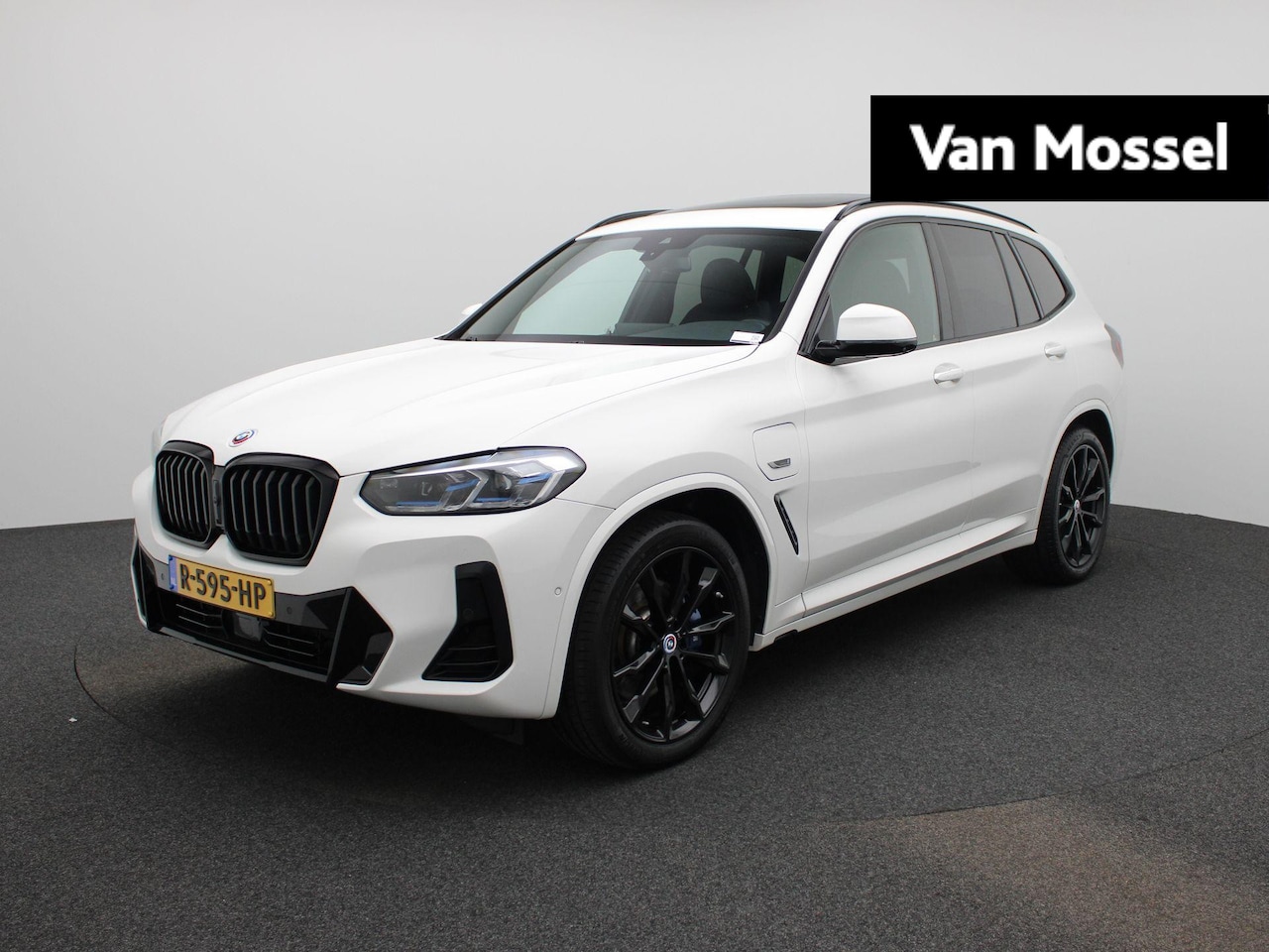 BMW X3 - xDrive30e Business Edition Plus | M Sport | Climate Control | Apple Carplay/Android Auto | - AutoWereld.nl