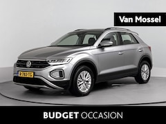 Volkswagen T-Roc - 1.0 TSI Life Trekhaak | Parkeersensoren Voor + Achter | Adaptieve Cruise Control | Navigat