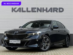 BMW 5-serie - 520i M-Sport - Pano - Trekhaak - Harman Kardon - Driving Ass Plus