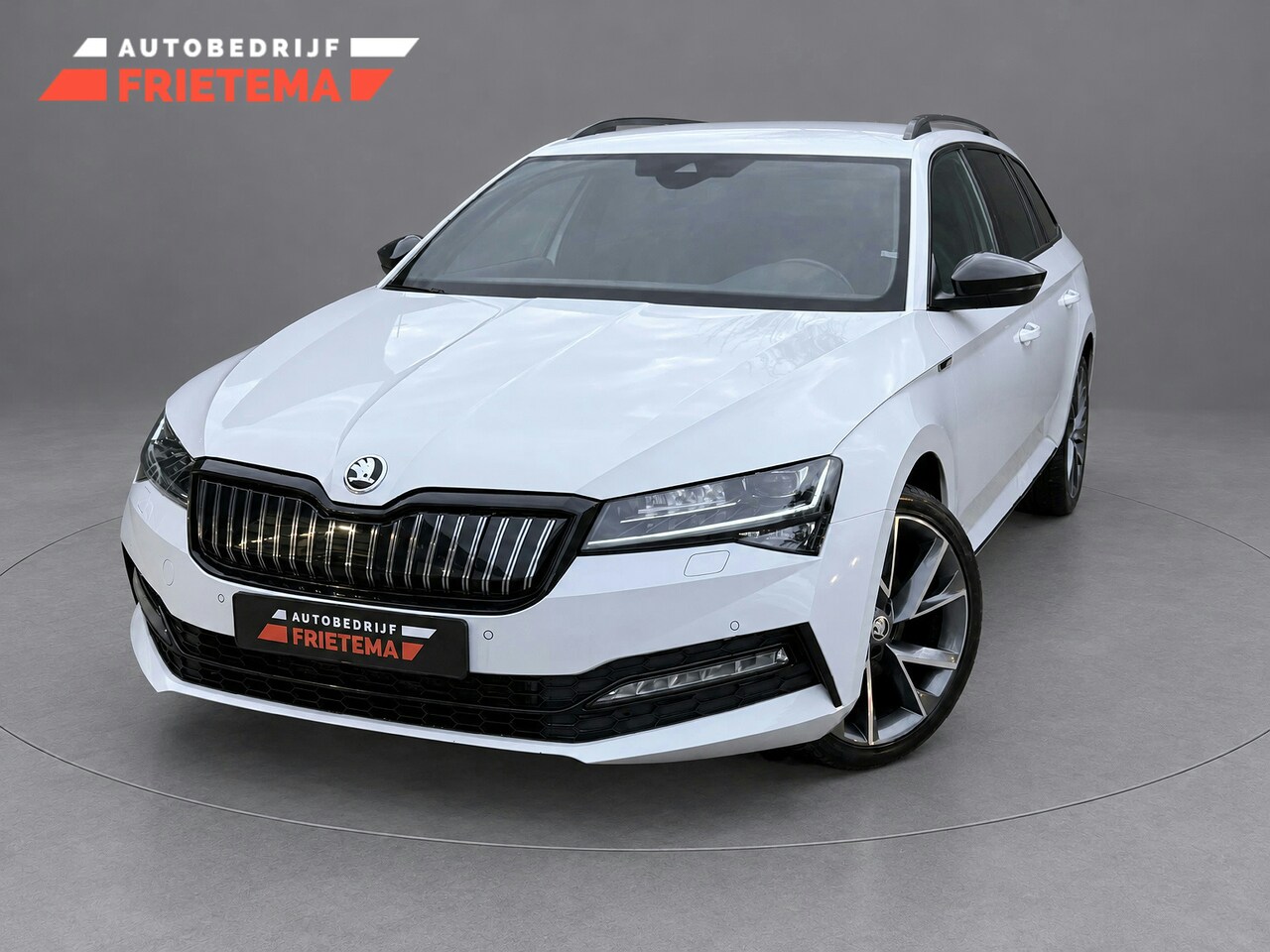 Skoda Superb Combi - 1.4 TSI iV Sportline Business 1.4 TSI iV Sportline Business - AutoWereld.nl