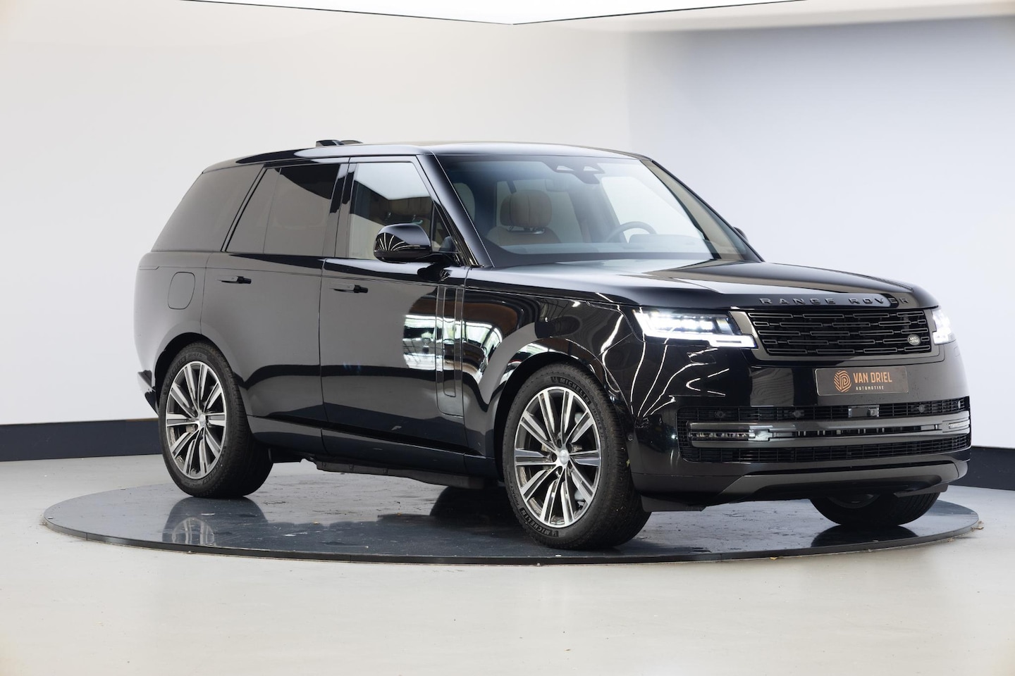 Land Rover Range Rover - 3.0 P460e HSE PHEV | 22 Inch | Massage | - AutoWereld.nl