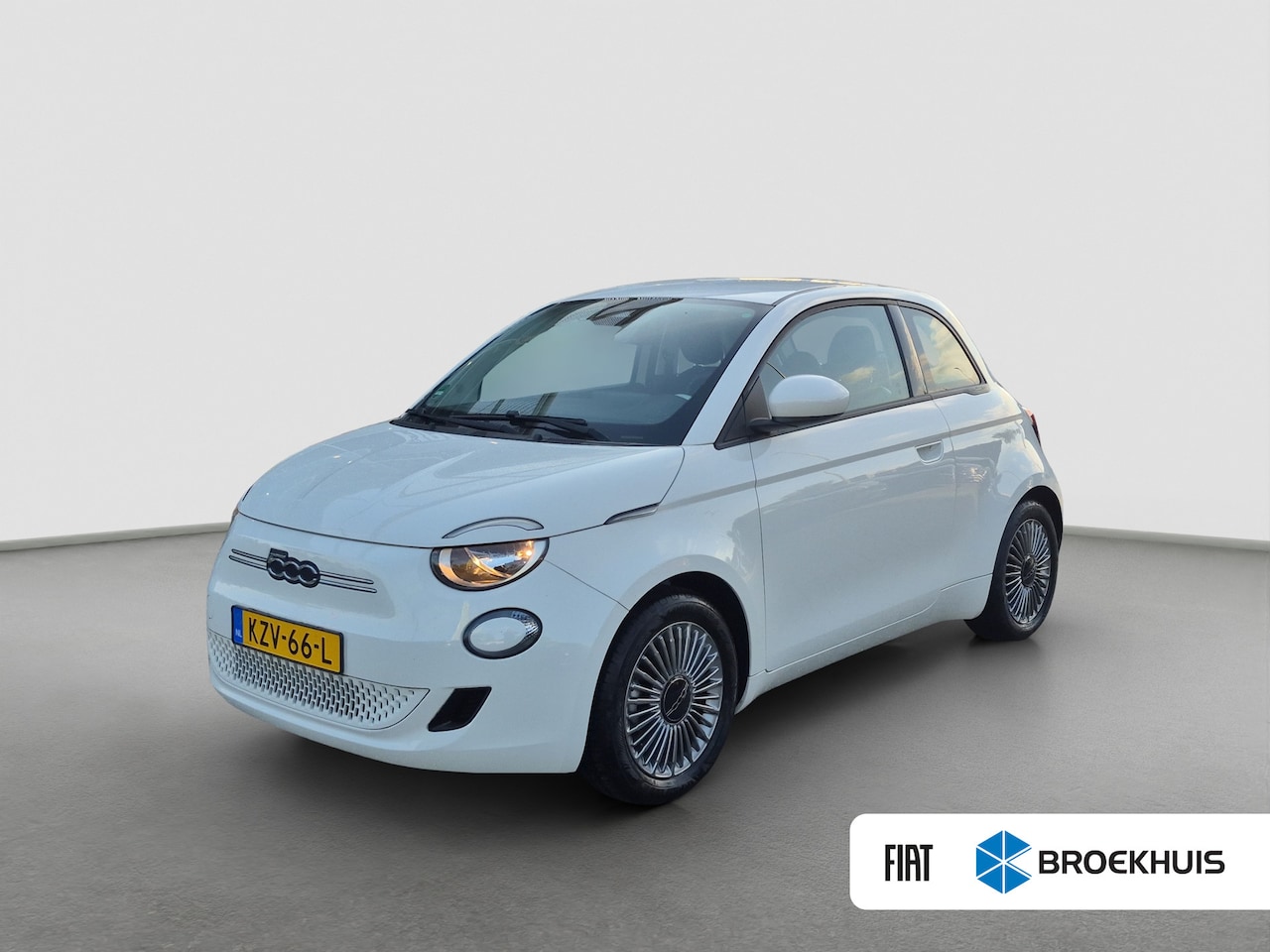 Fiat 500 - Icon 42 kWh Climate control | Apple carplay/Android auto | Lane assist |  LMV 16 inch - AutoWereld.nl