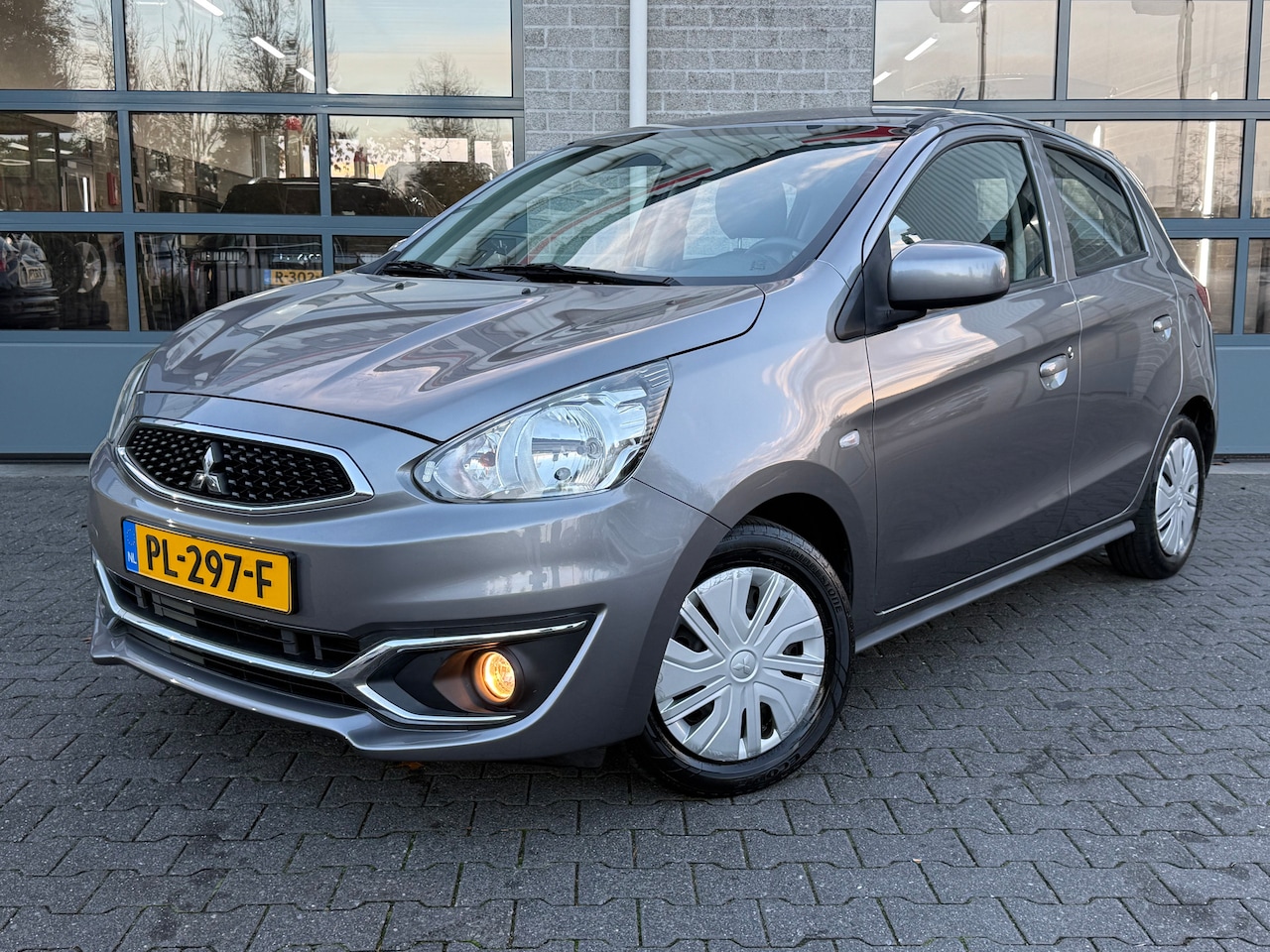 Mitsubishi Space Star - 1.0 Cool+ 1.0 Cool+ - AutoWereld.nl