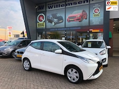 Toyota Aygo - 1.0 VVT-i x-play