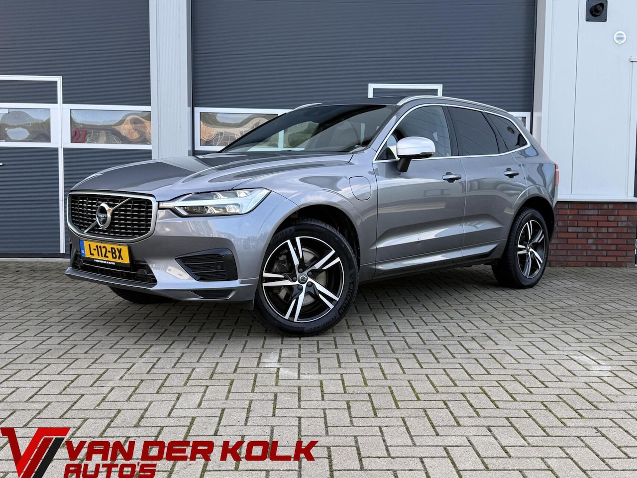 Volvo XC60 - 2.0 T8 Twin Engine AWD R-Design | Lucht Vering | Full LED | Alcantara/Leder | 360 Camera | - AutoWereld.nl