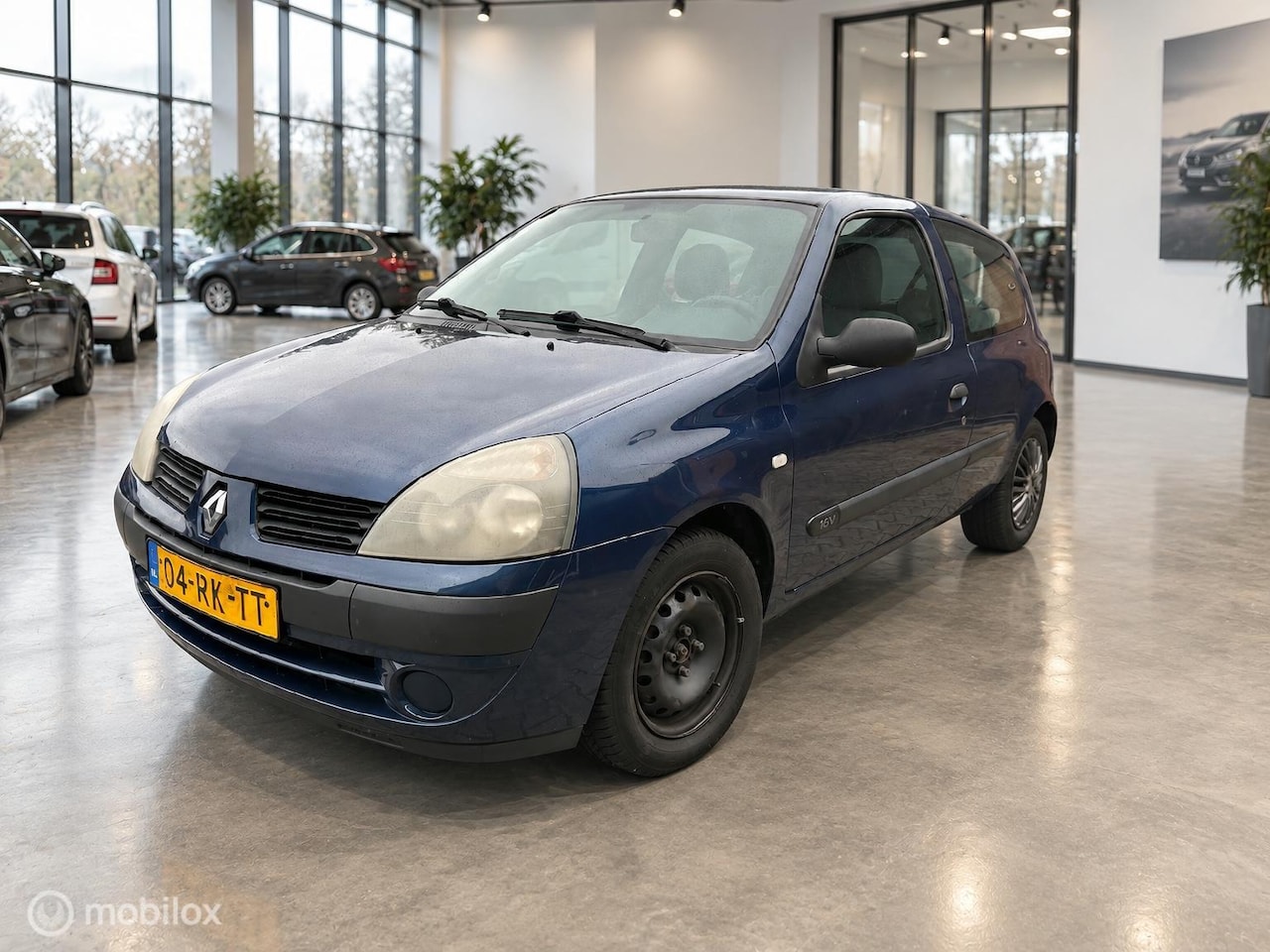 Renault Clio - 1.2-16V Authentique Basis 1.2-16V Authentique Basis Nieuwe APK - AutoWereld.nl