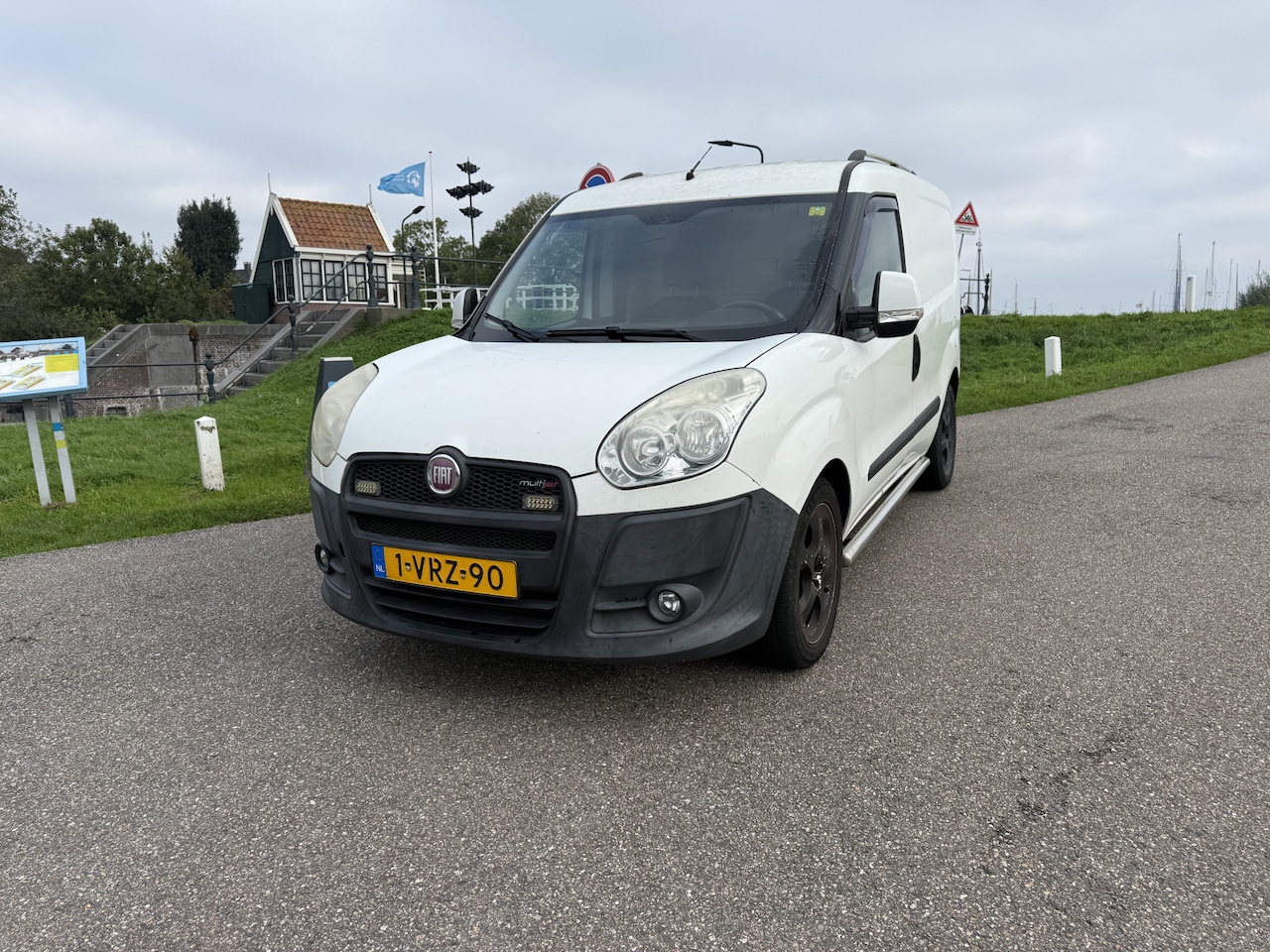 Fiat Doblò Cargo - 1.3 MultiJet SX 1.3 MultiJet SX - AutoWereld.nl