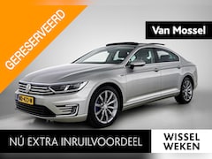 Volkswagen Passat - 1.4 TSI GTE Connected Series Plus | Apple Carplay / Android Auto | Panoramadak | Stoelverw