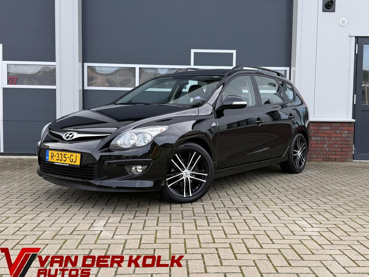 Hyundai i30 CW - 1.4i i-Drive | Half Leder | Trekhaak | Cruise | Climate | Stoelverwarming - AutoWereld.nl