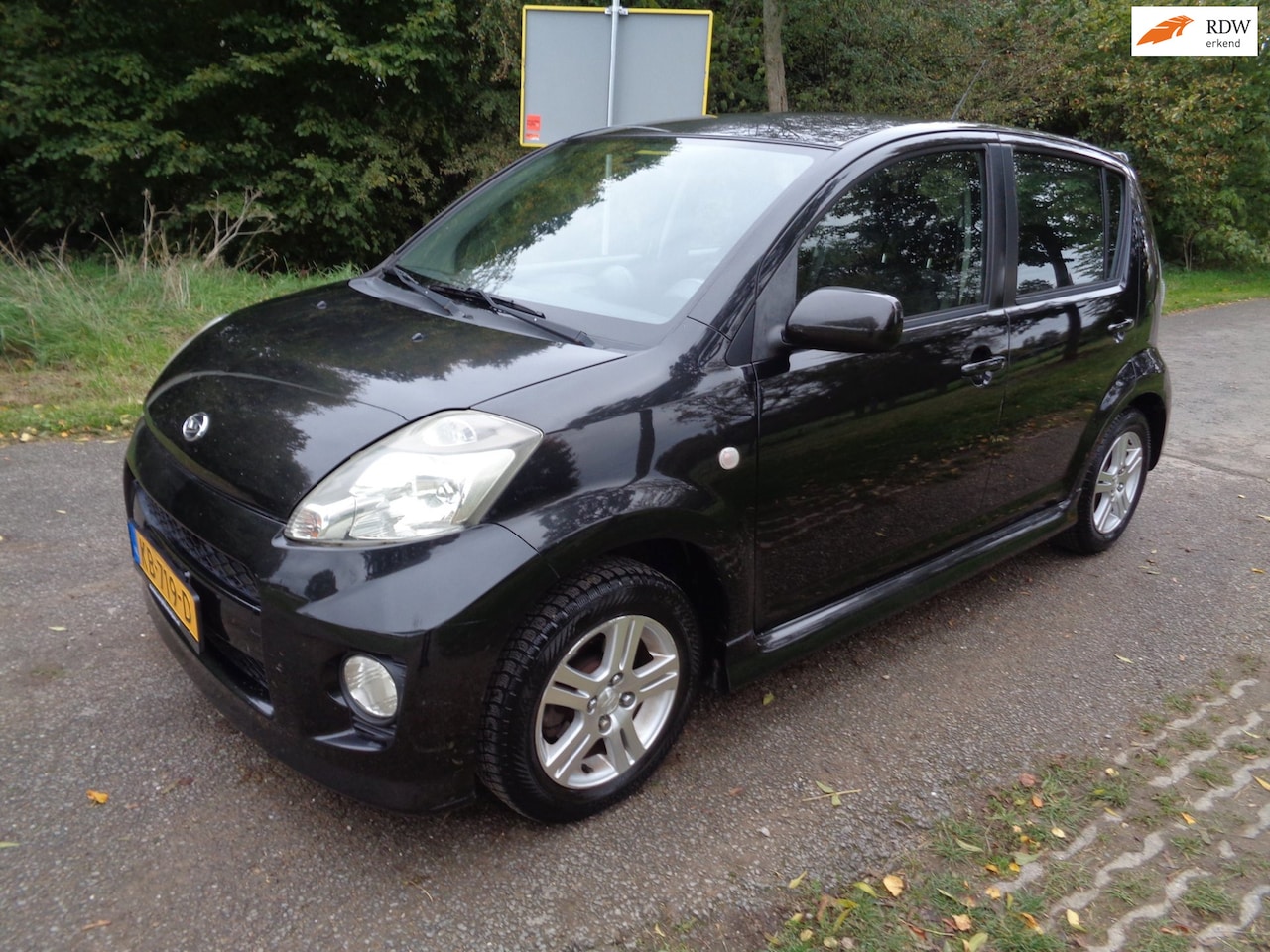 Daihatsu Sirion 2 - 1.3-16V Comfort Airco! NWE APK:22-8-2027! - AutoWereld.nl