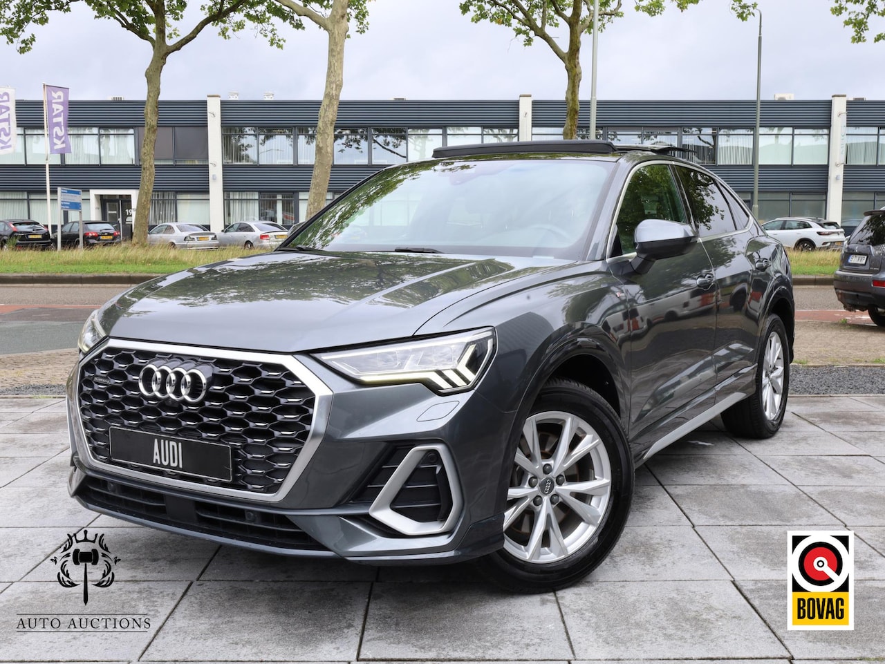 Audi Q3 Sportback - 45 TFSI quattro 2x S-Line 230PK | Panodak | 360° | Virtual | Keyless | Elektrische kofferk - AutoWereld.nl