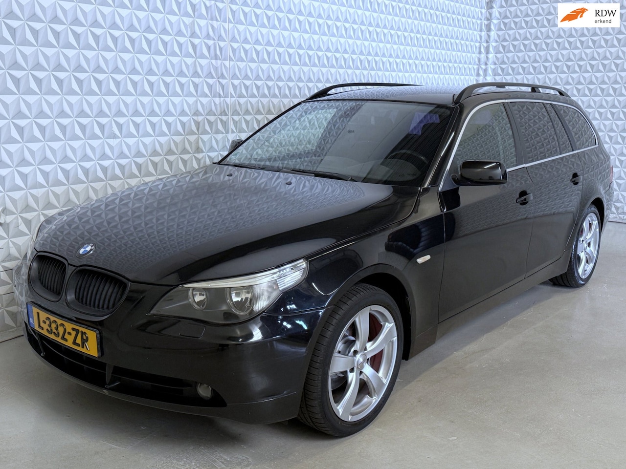 BMW 5-serie Touring - 525i 6-CILINDER / AUTOMAAT (2005) - AutoWereld.nl