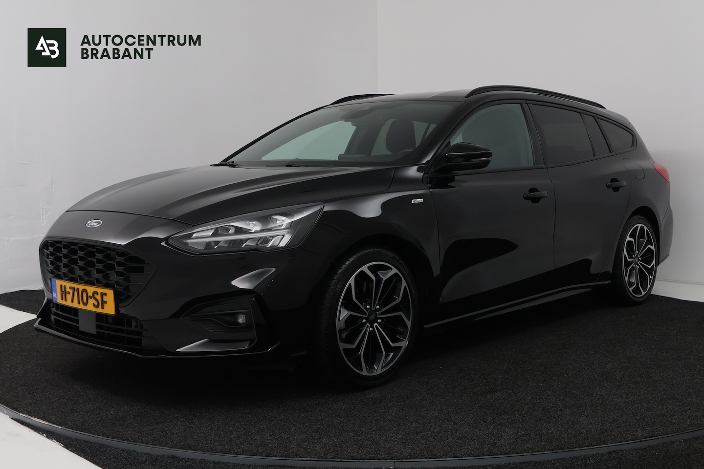 Ford Focus Wagon - 1.0 EcoBoost ST Line Business (B&O, AFNEEMBARE TREKHAAK, STOEL/STUUR VERWARMING, CARPLAY) - AutoWereld.nl