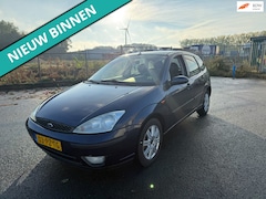 Ford Focus - 1.6-16V Futura ZO INGERUILD ZO WEG PRIJSJE
