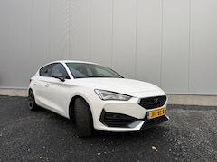 CUPRA Leon - 1.4 e-Hybrid VZ Business 245pk|Rijklaar prijs|19 inch|Stoel/stuur verw.|Navi|ACC|
