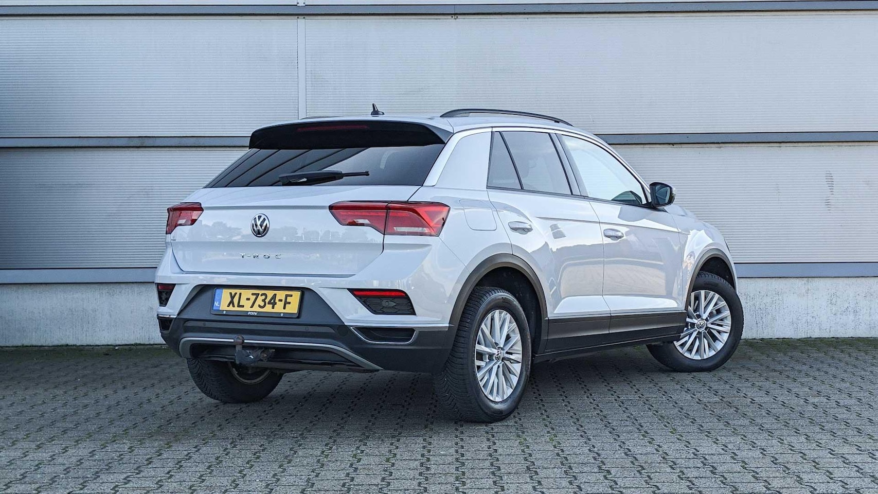 Volkswagen T-Roc - 1.5 TSI 150pk DSG Style | Trekhaak | Navigatie | Camera - AutoWereld.nl