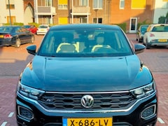 Volkswagen T-Roc - 1.5 TSI Sport Business R VW T.roc  1.5 TSI  DSG 7 - 150 PK