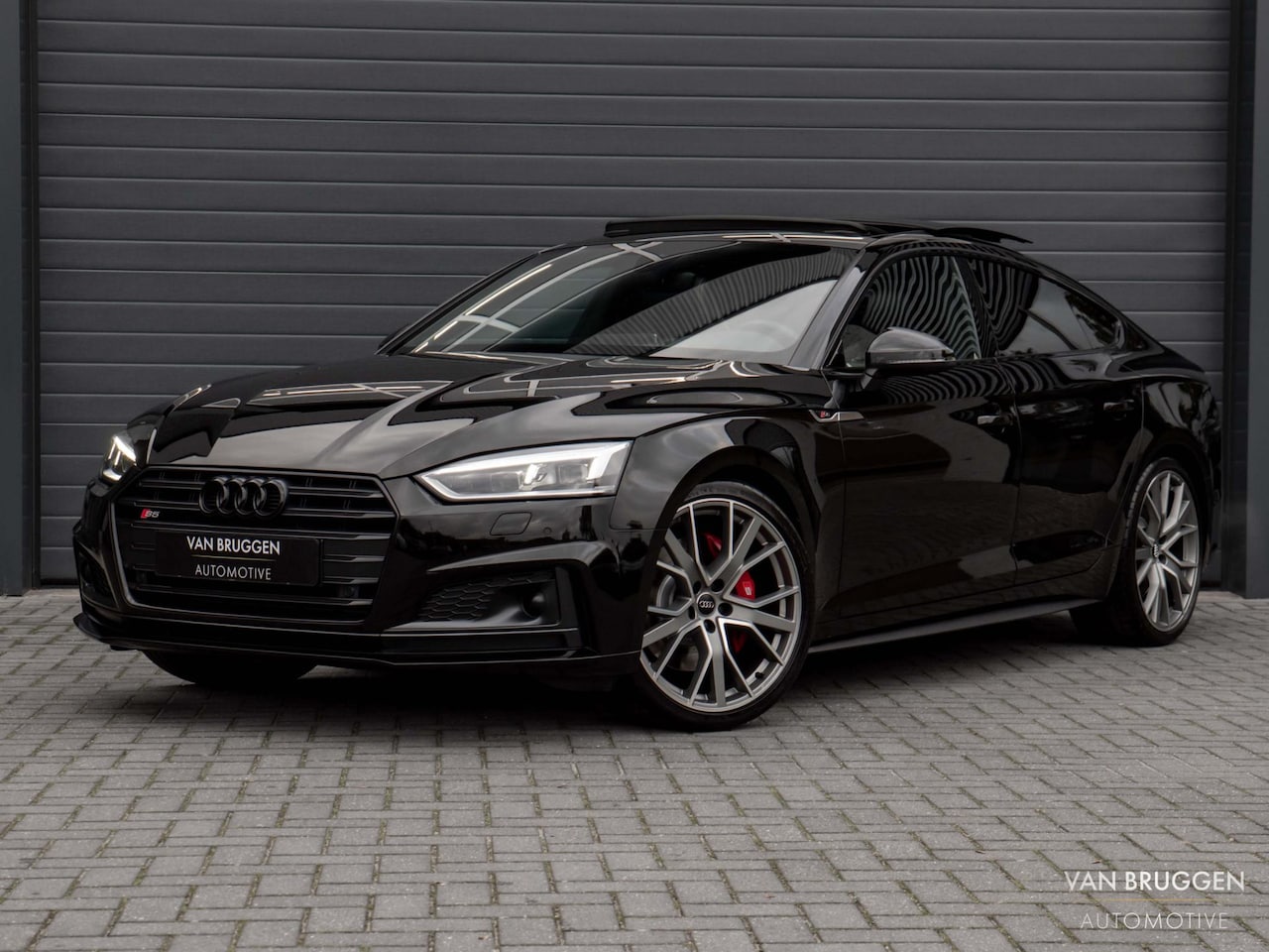 Audi S5 - Sportback 3.0 TFSI quattro Pano Massage Head-up B&O Carbon 20" Sfeer - AutoWereld.nl