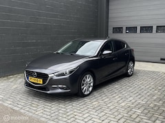 Mazda 3 - 3 2.0 SkyActiv-G 120 GT-M Automaat | Leder | CarPlay | HUD | PDC | Trekhaak| BOSE | Xenon
