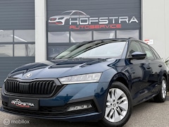 Skoda Octavia Combi - 1.0 TSI Ambition CarPlay PDC Black-Line Full-Led