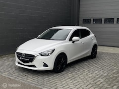 Mazda 2 - 2 1.5 Skyactiv-G Niseko | AIRCO | Trekhaak | PDC | Lichtmetaal | Lage KM-stand |
