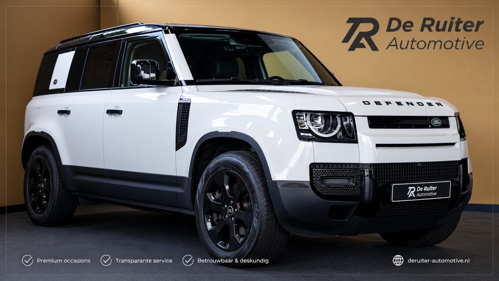Land Rover Defender 110 - 2.0 D240 S | Grijs kenteken | BTW-auto - AutoWereld.nl