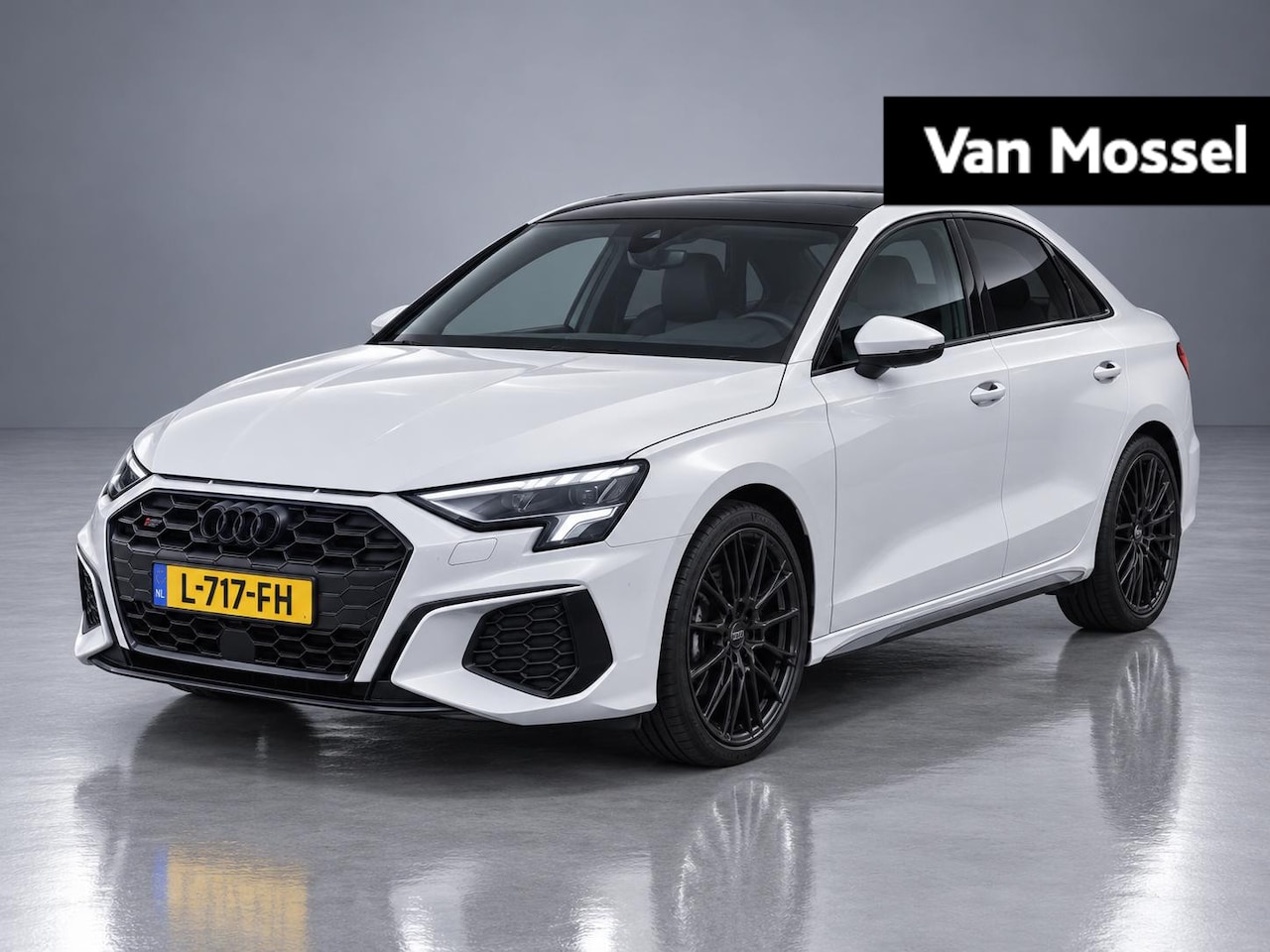 Audi S3 - Limousine 2.0 TFSI quattro 310 PK | Panoramadak | Navigatie | VOSSEN Velgen | Audi smartph - AutoWereld.nl