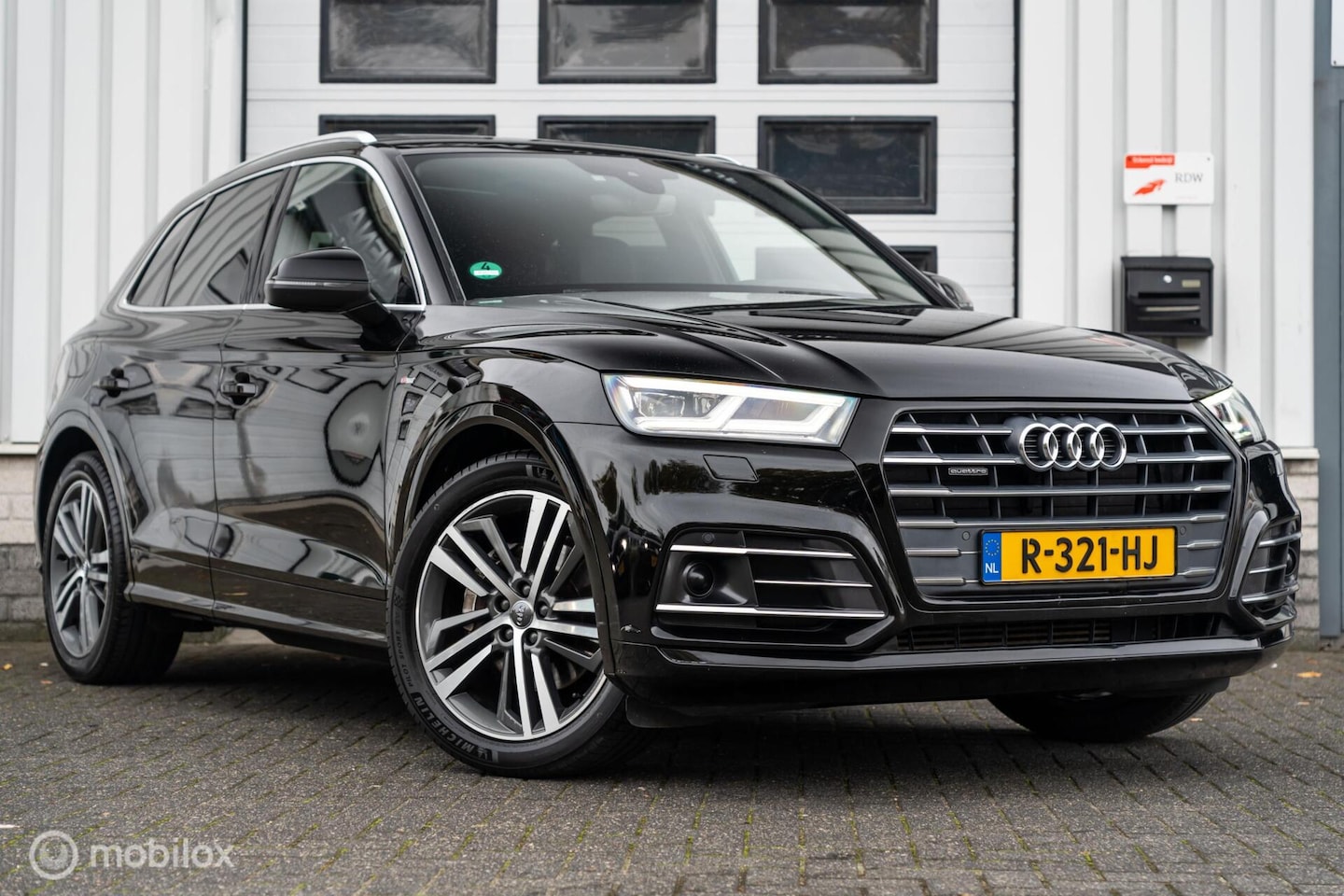 Audi Q5 - 2.0 TFSI 252PK Quattro 3X S-Line PANO HUD B&O CAMERA - AutoWereld.nl