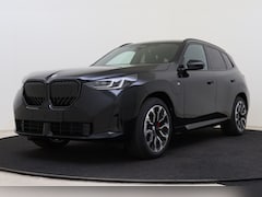 BMW X3 - 30e xDrive M Sport Automaat / Trekhaak / Panoramadak / Sportstoelen / Achteruitrijcamera /