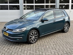 Volkswagen Golf - 1.5 Dsg/Highline/Panorama/Carplay/Camera/Led/Stoelverw./