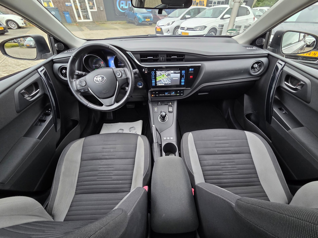 Toyota Auris Touring Sports - 1.8 Hybrid Lease/PANO/CAMERA/DEALER ONDERHOUD - AutoWereld.nl
