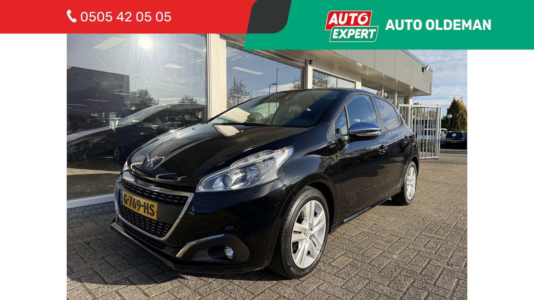 Peugeot 208 - 1.2 PureTech Signature Navi,carplay,PDC - AutoWereld.nl