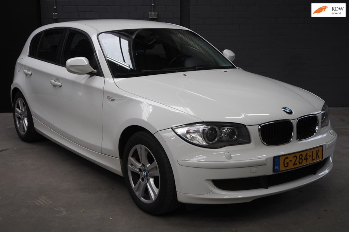 BMW 1-serie - 118i 118i - AutoWereld.nl