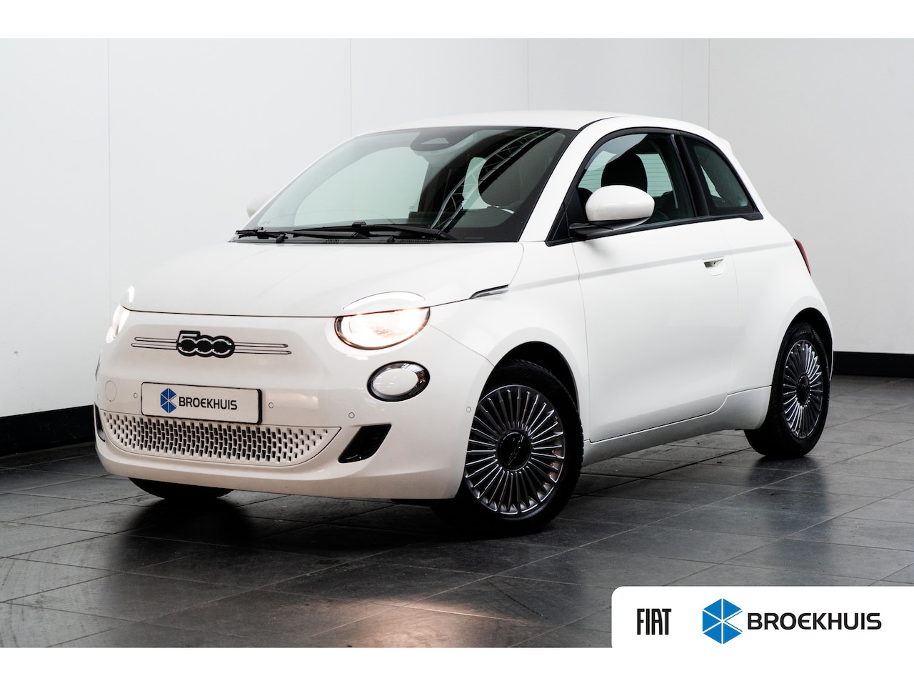 Fiat 500 - Icon 42 kWh | Stoelverwarming | Achteruitrijcamera | Dodehoekdetectie | Navi By App | !! - AutoWereld.nl
