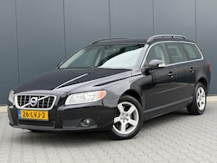 Volvo V70 - 2.0T Kinetic Automaat - Navi - Trekhaak - Performance Audio