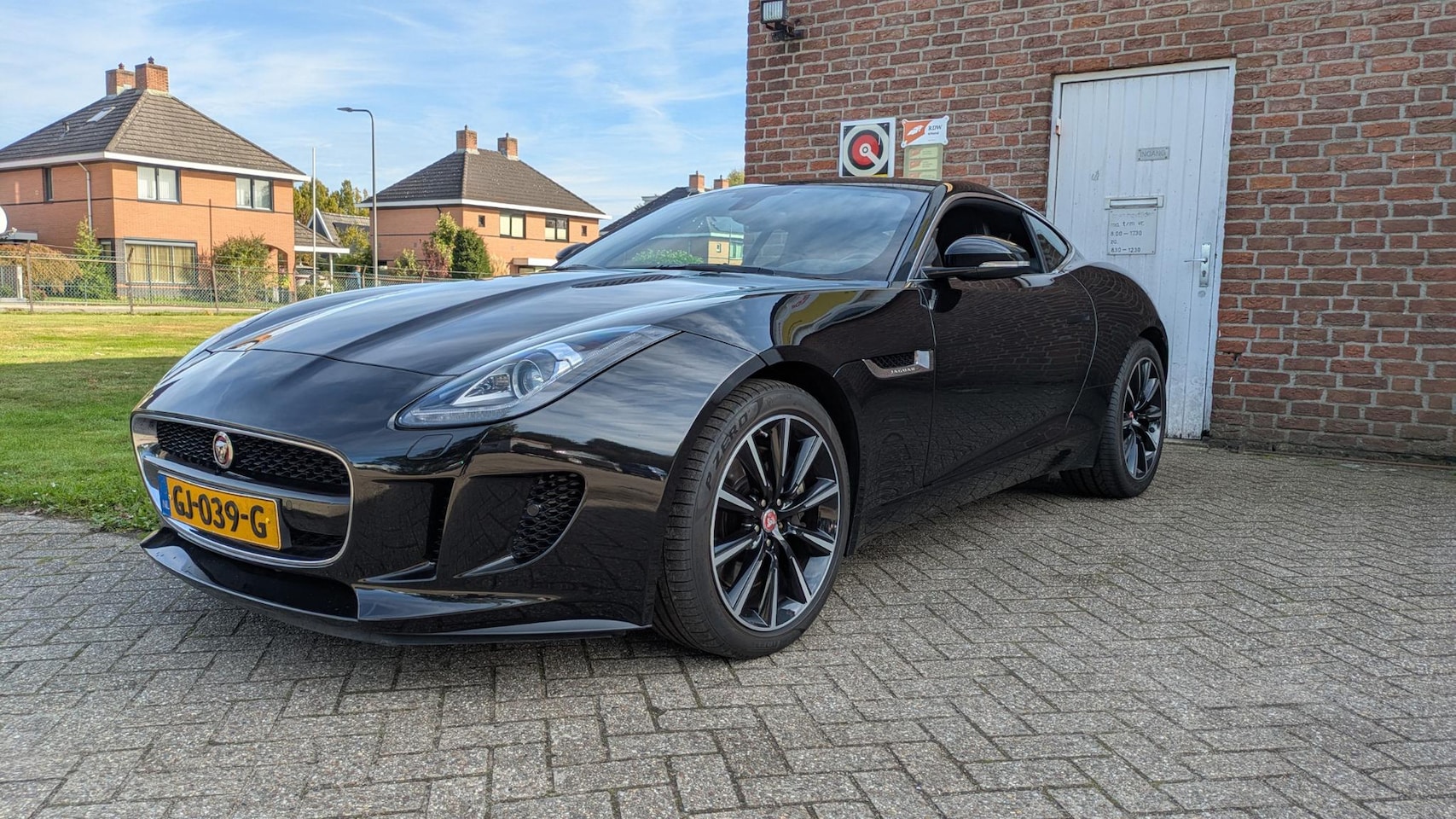Jaguar F-type - 3.0 V6 Coupé- Navi - Camera - AutoWereld.nl