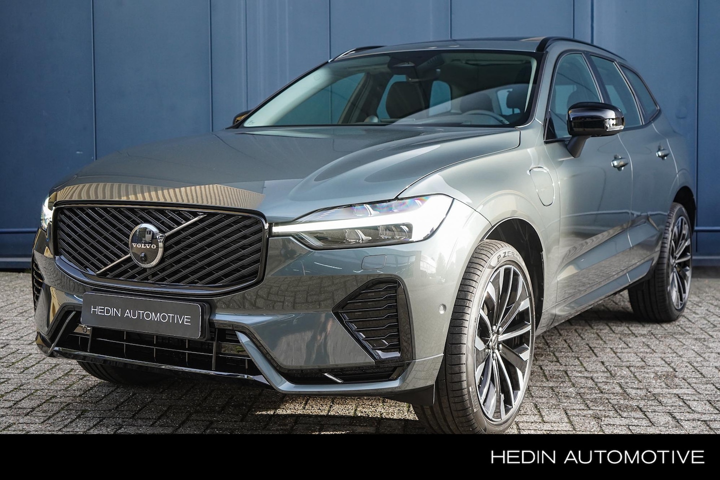 Volvo XC60 - 2.0 T8 Plug-in hybrid AWD Ultra Black Edition Exec 2.0 T8 Plug-in hybrid AWD Ultra Black Edition Exec - AutoWereld.nl